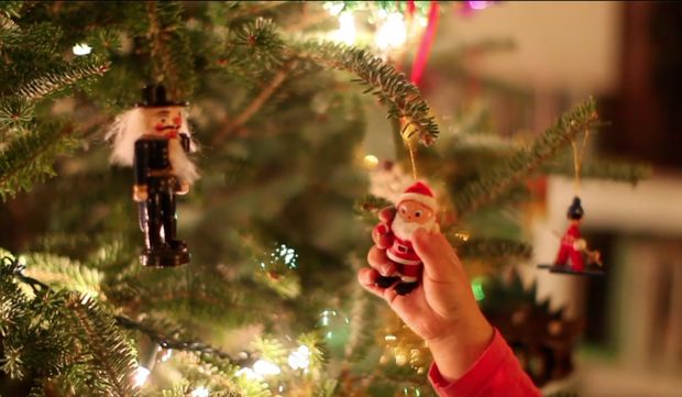 Decorating the Christmas tree, 2011